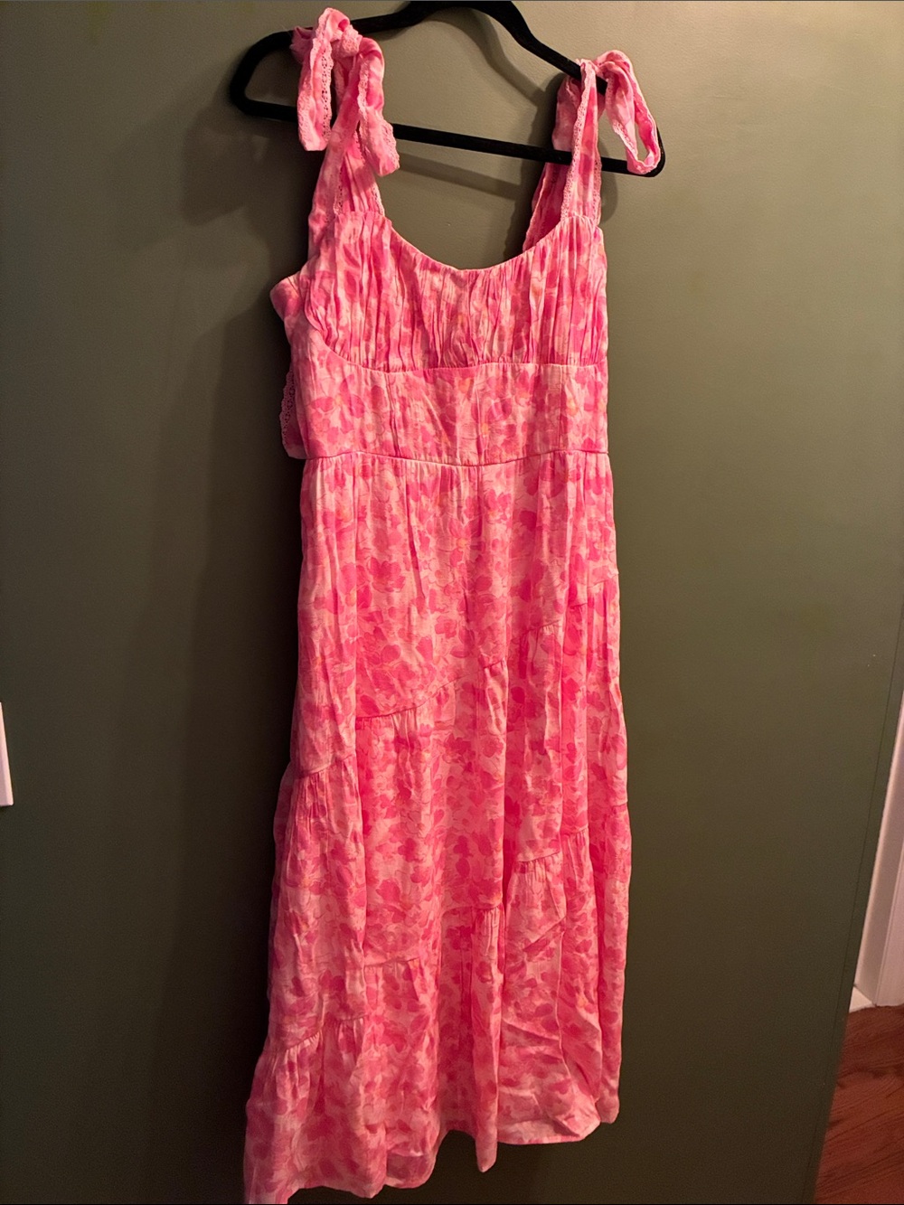 Francesca's Collections Pink Floral Tie-Shoulder Maxi Dress